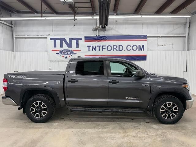 2020 Toyota Tundra SR5