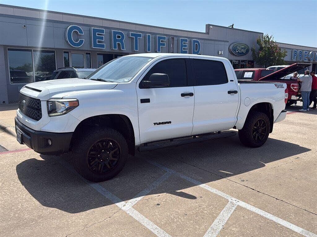 2021 Toyota Tundra SR5 — photo 1 of 1