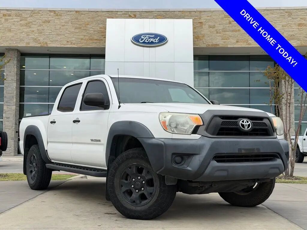 2012 Toyota Tacoma PreRunner V6 — photo 1 of 13