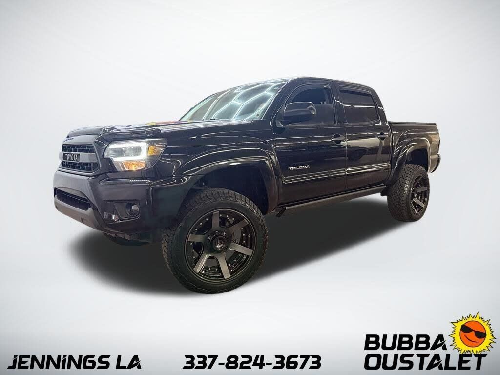 2015 Toyota Tacoma PreRunner V6 — photo 1 of 14