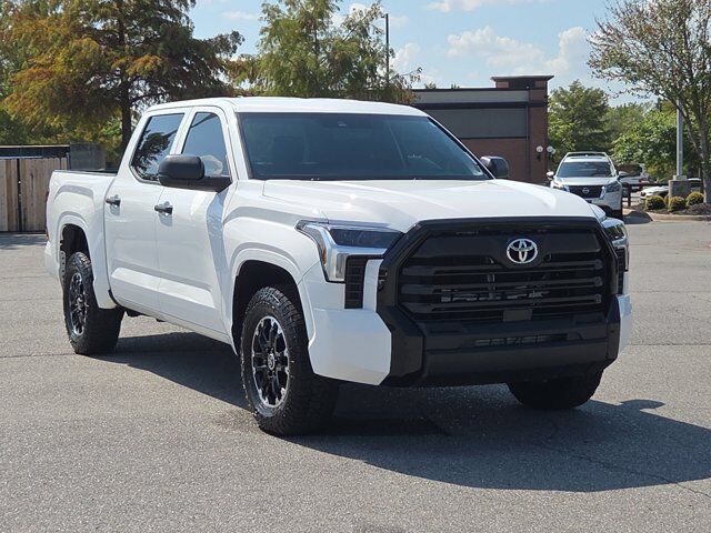 2025 Toyota Tundra 4WD SR