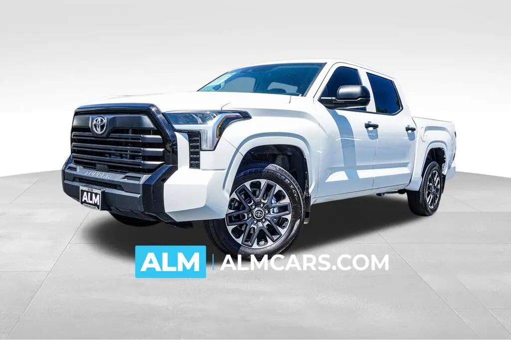2023 Toyota Tundra SR — photo 1 of 11