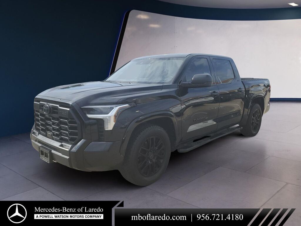 2022 Toyota Tundra SR5 — photo 1 of 13