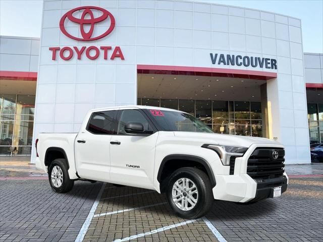 2022 Toyota Tundra SR5 — photo 1 of 13