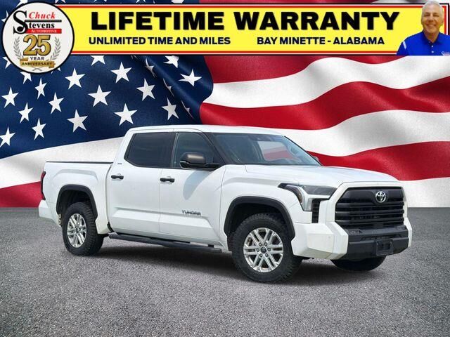 2022 Toyota Tundra SR5 — photo 1 of 9