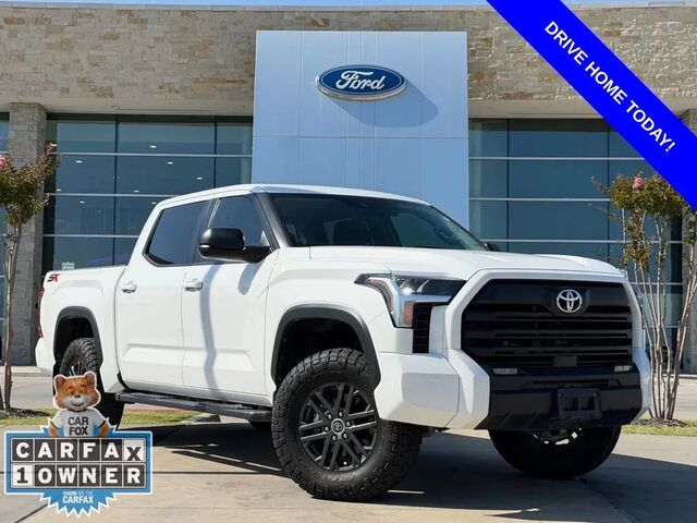 2024 Toyota Tundra SR5