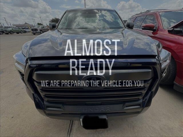 2023 Toyota Tundra SR5 — photo 1 of 13