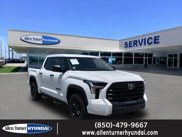 2022 Toyota Tundra SR5