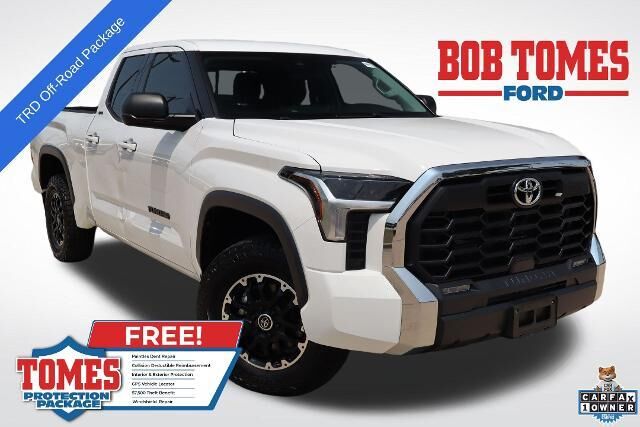 2023 Toyota Tundra SR5 — photo 1 of 13