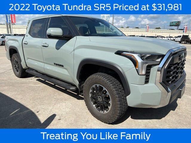 2022 Toyota Tundra SR5