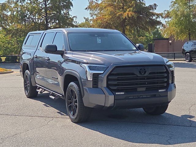 2023 Toyota Tundra 4WD SR5