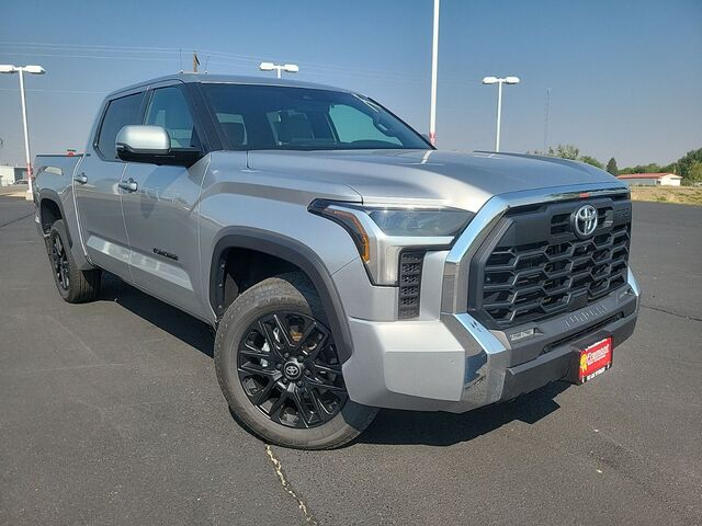 2025 Toyota Tundra 4WD SR5