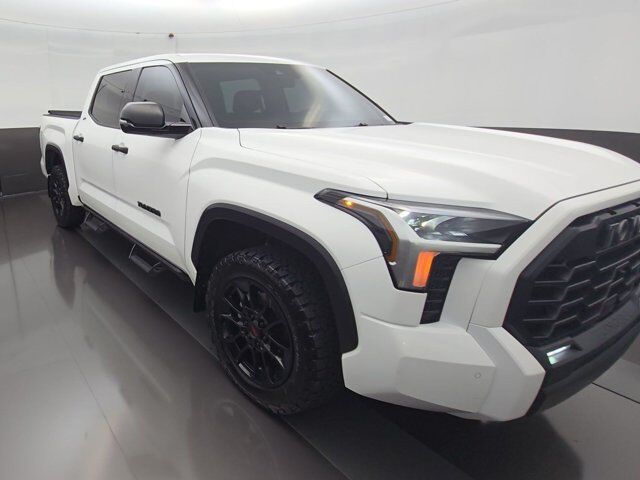 2023 Toyota Tundra 4WD SR5 — photo 1 of 13