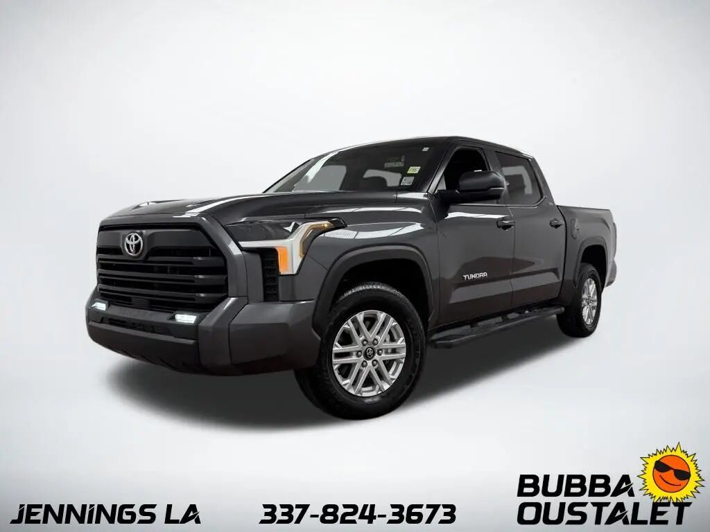 2025 Toyota Tundra SR5 — photo 1 of 13
