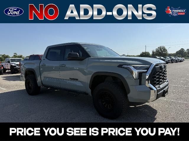2022 Toyota Tundra SR5