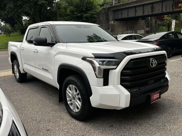 2023 Toyota Tundra 4WD SR5