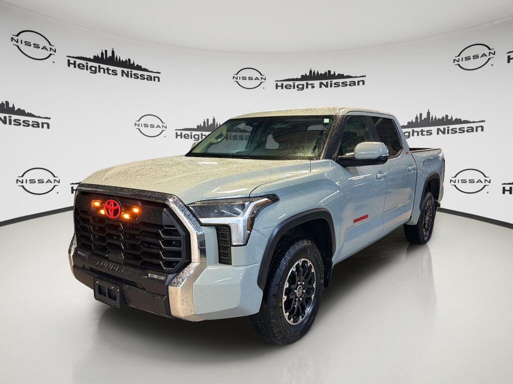 2024 Toyota Tundra SR5 — photo 1 of 26