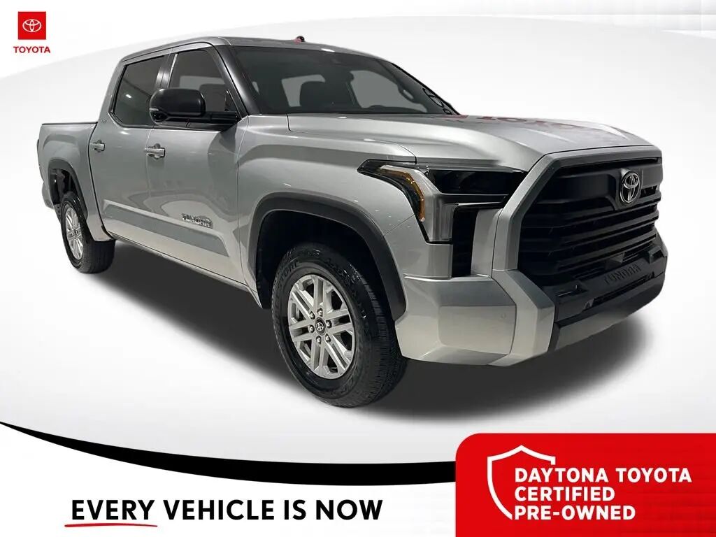 2025 Toyota Tundra SR5 — photo 1 of 13