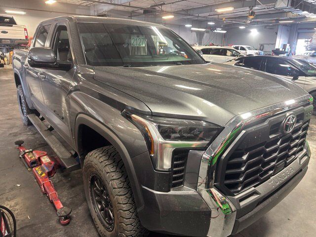 2026 Toyota Tundra 4WD SR5