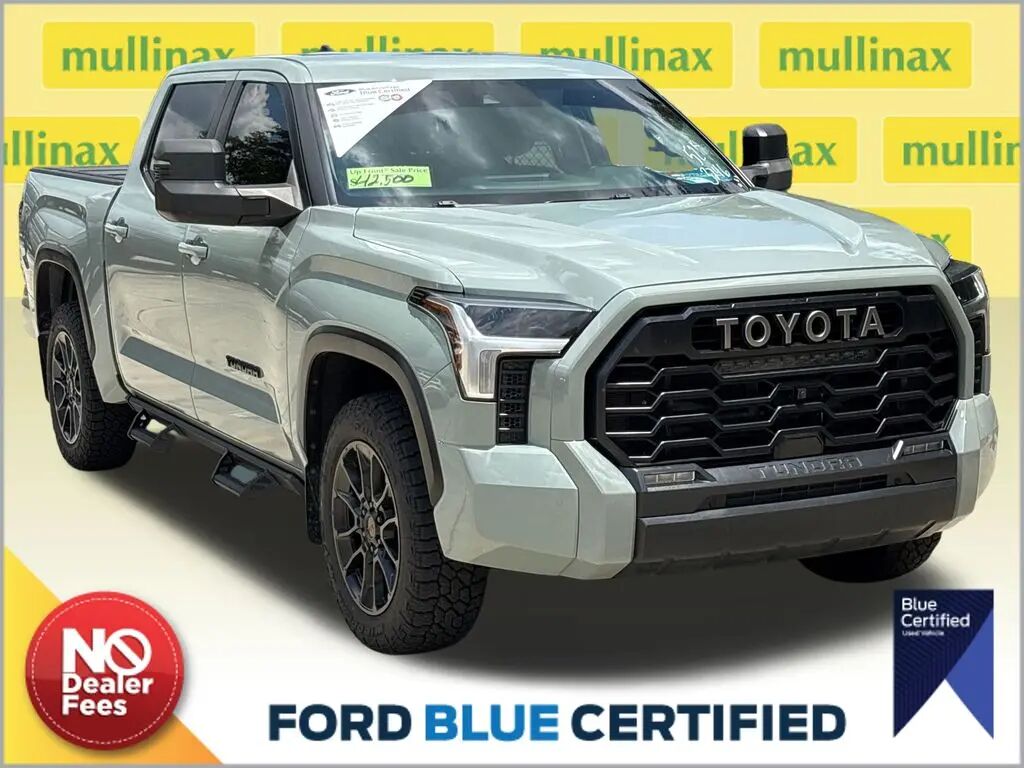 2024 Toyota Tundra SR5 — photo 1 of 13