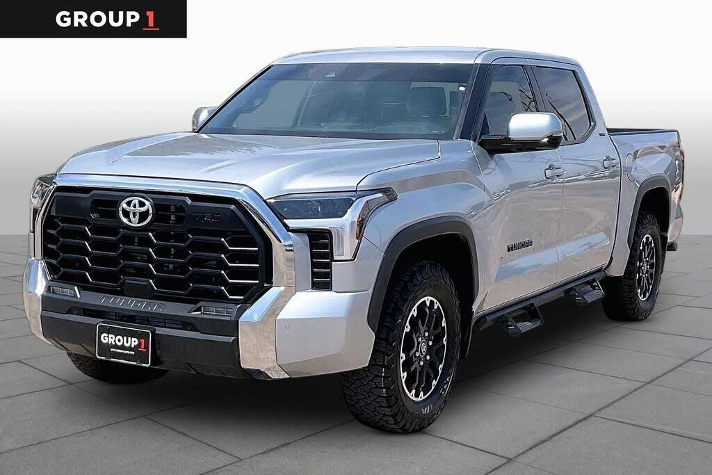 2025 Toyota Tundra SR5 — photo 1 of 1