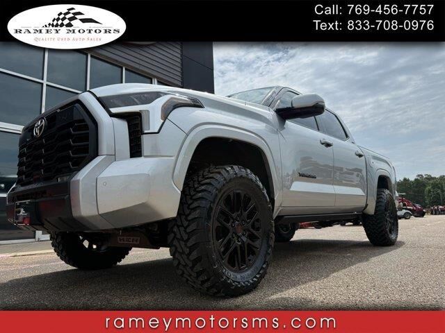 2023 Toyota Tundra SR5