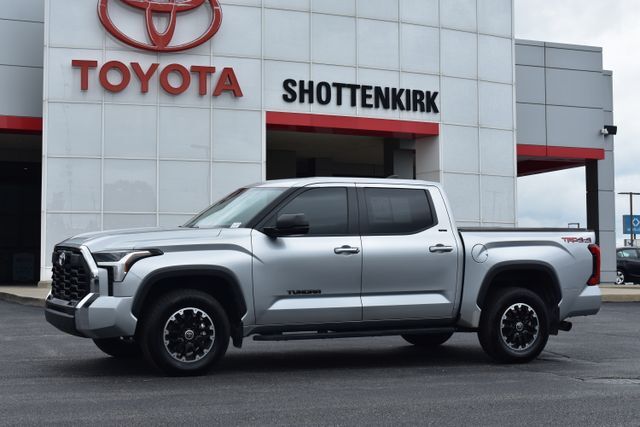2024 Toyota Tundra 4WD SR5