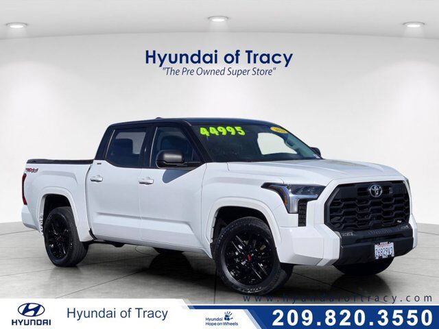 2023 Toyota Tundra 4WD SR5 — photo 1 of 13