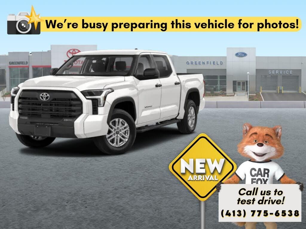 2024 Toyota Tundra SR5 — photo 1 of 1