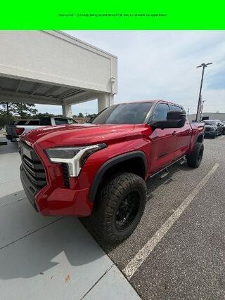 2022 Toyota Tundra SR5 — photo 1 of 13