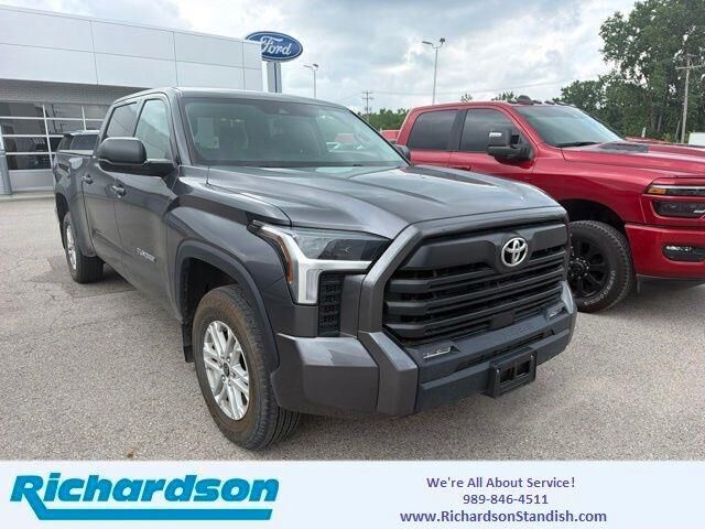 2022 Toyota Tundra SR5