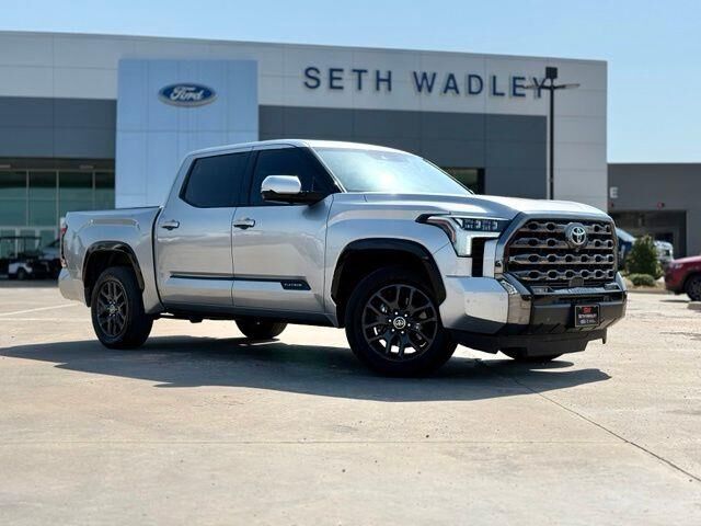 2022 Toyota Tundra Platinum