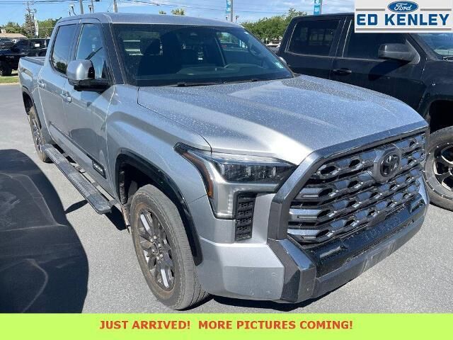2023 Toyota Tundra Platinum