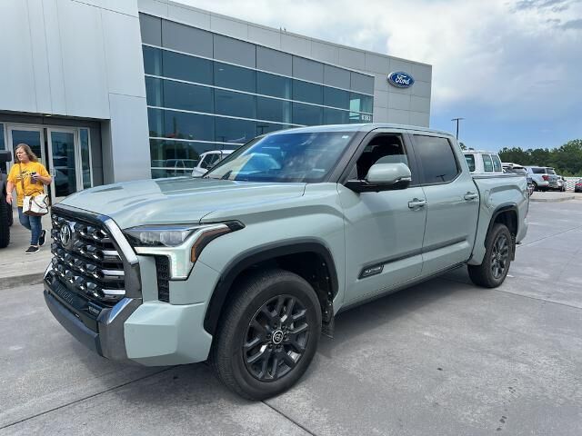 2024 Toyota Tundra Platinum