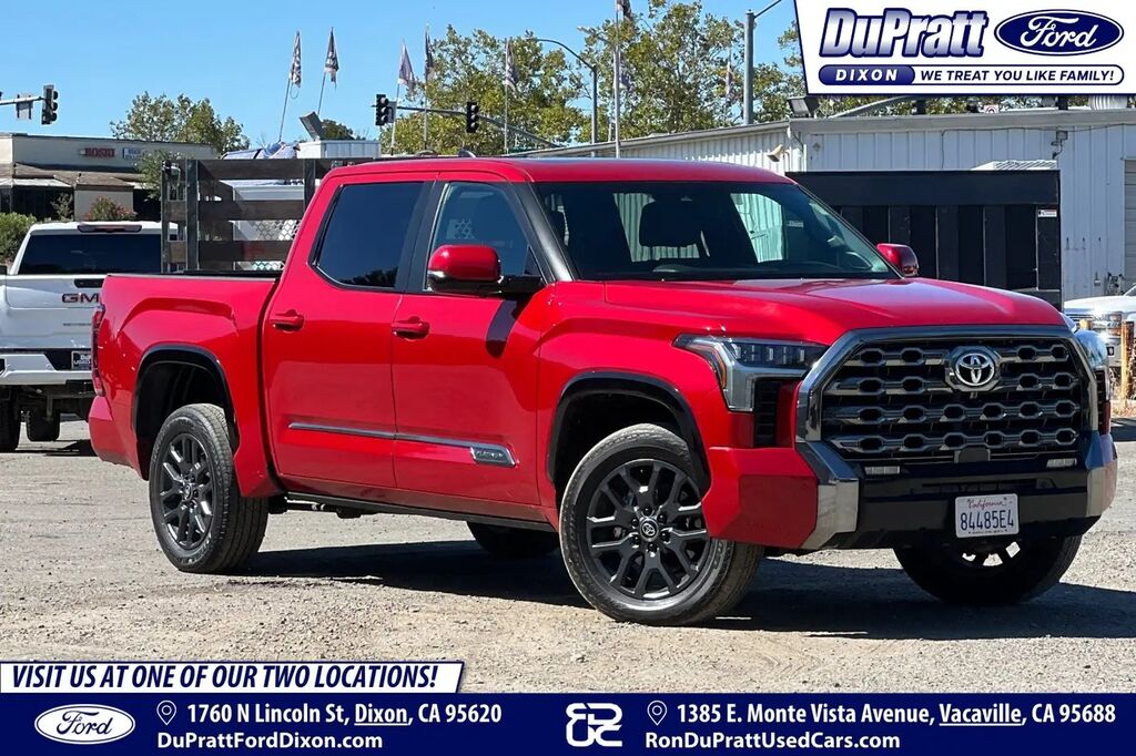 2025 Toyota Tundra Platinum — photo 1 of 13