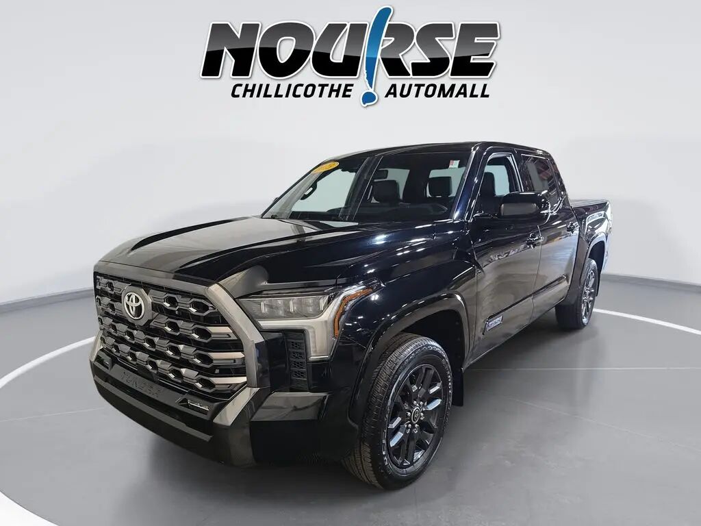 2023 Toyota Tundra Platinum — photo 1 of 13
