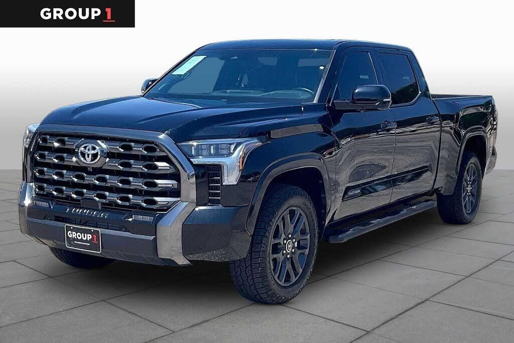 2022 Toyota Tundra Platinum — photo 1 of 1