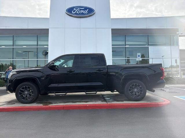 2023 Toyota Tundra Platinum