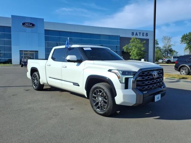 2022 Toyota Tundra Platinum