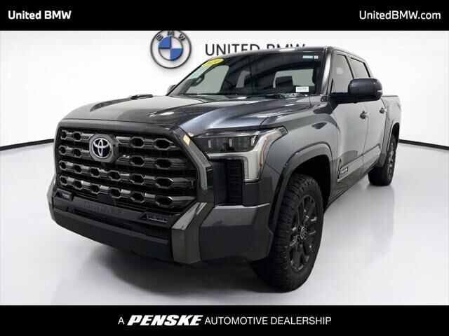 2024 Toyota Tundra Platinum HV