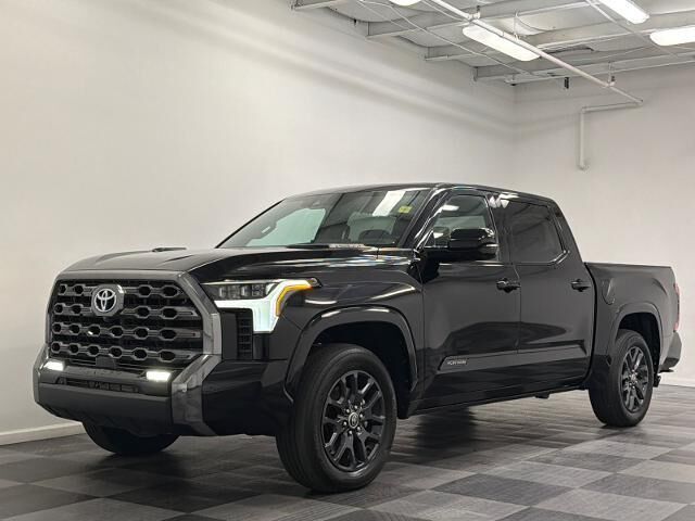 2023 Toyota Tundra Platinum HV
