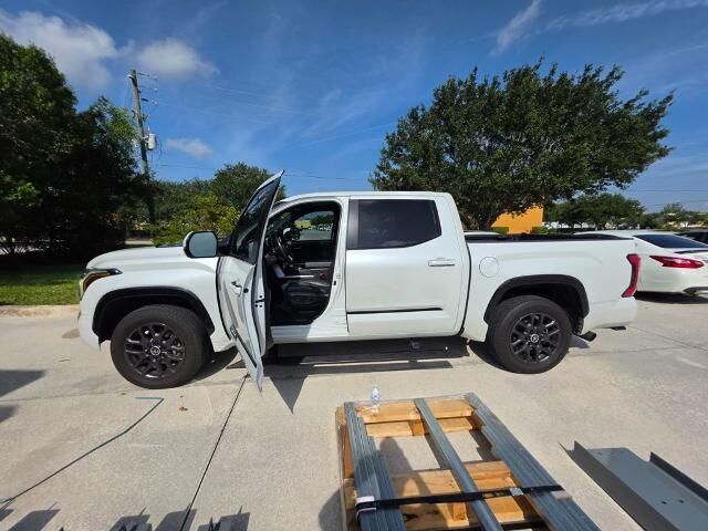 2024 Toyota Tundra Platinum HV