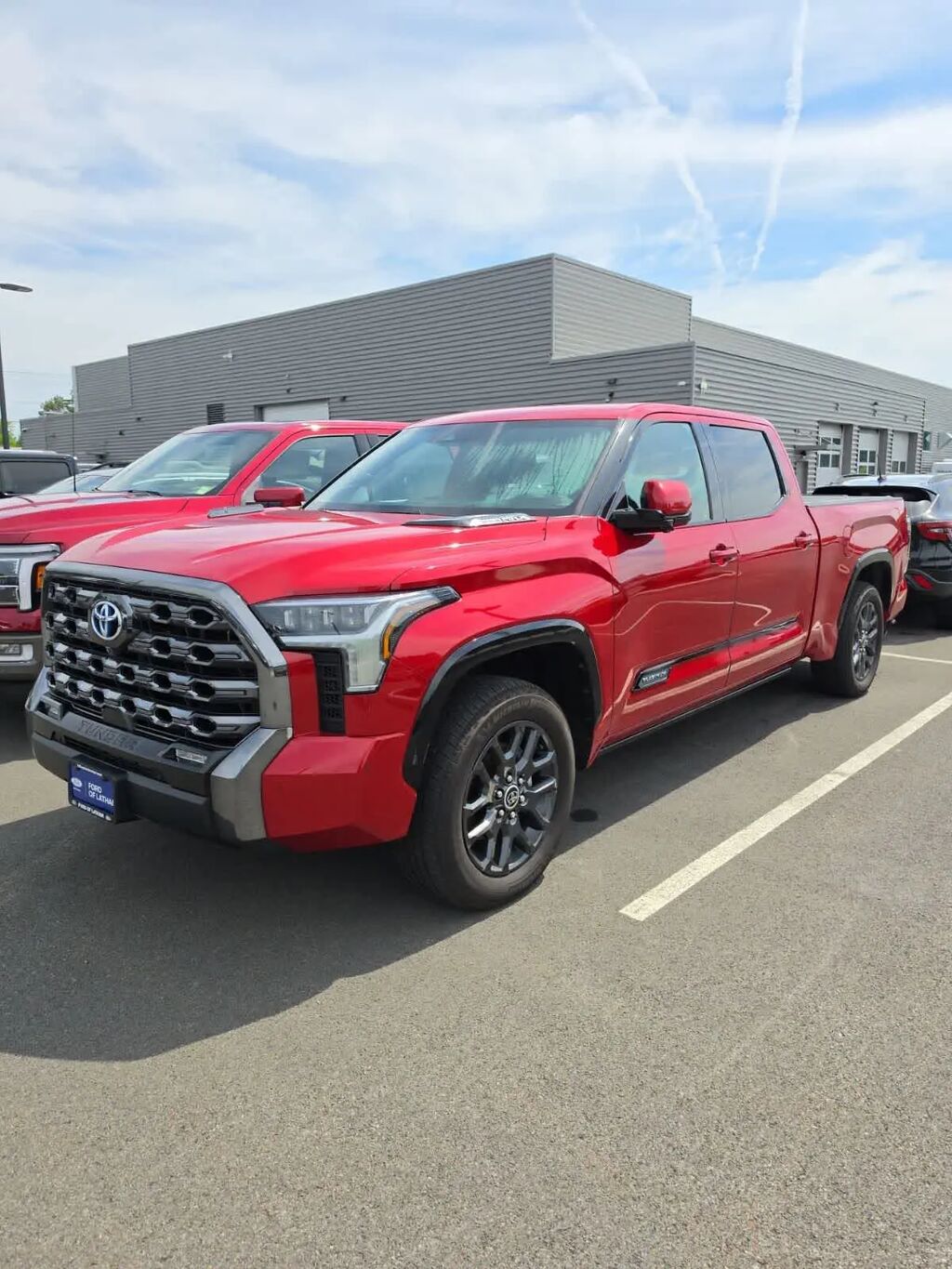 2023 Toyota Tundra Platinum HV — photo 1 of 4
