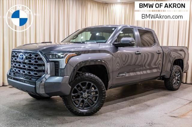 2024 Toyota Tundra Platinum HV