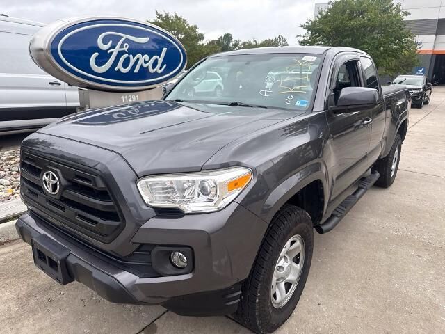 2017 Toyota Tacoma SR5