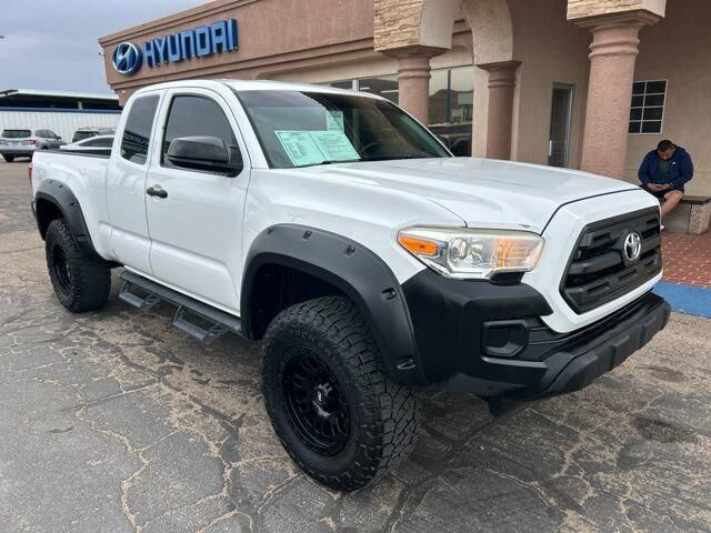 2017 Toyota Tacoma SR — photo 1 of 13