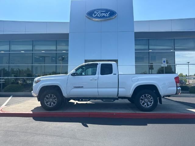 2016 Toyota Tacoma SR5 V6