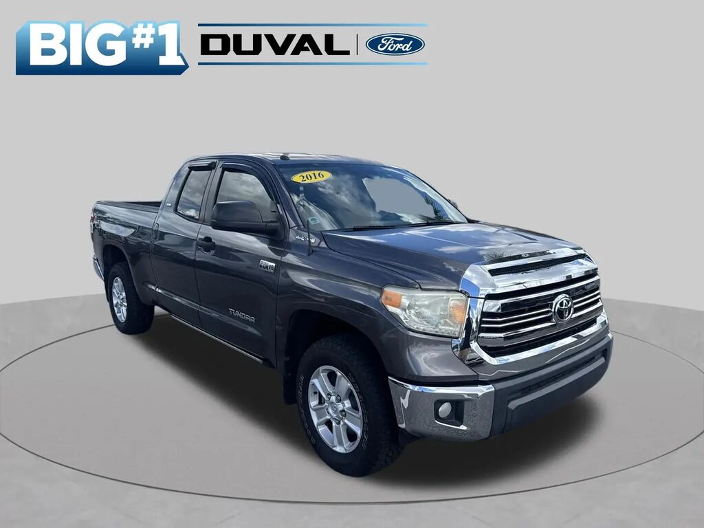 2016 Toyota Tundra SR5 — photo 1 of 13
