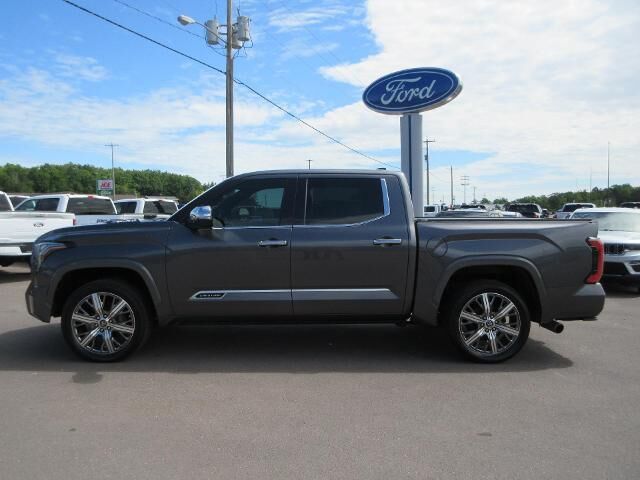 2023 Toyota Tundra Capstone HV