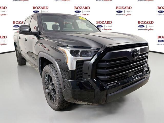 2025 Toyota Tundra SR5 — photo 1 of 13